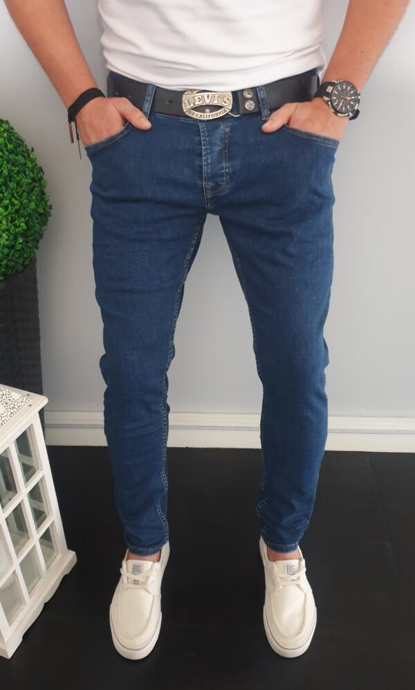 Klasyczne ciemne męskie jeansy Skinny