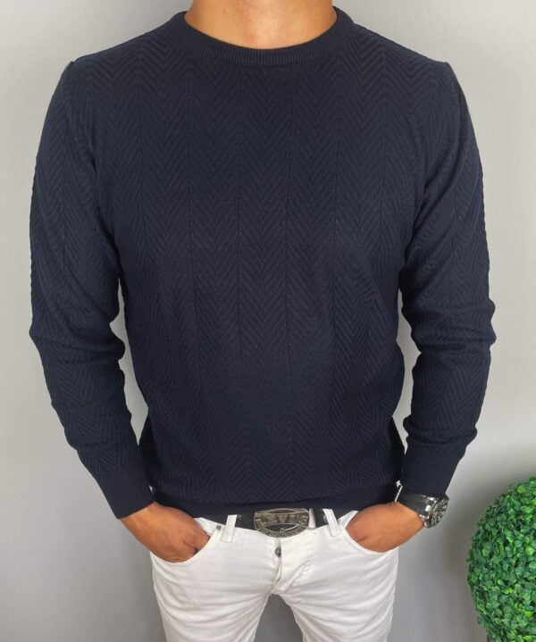Granatowy męski sweter w jodełkę
